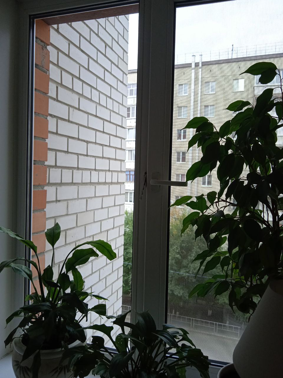 https://volgograd.delaem-okna.ru/storage/app/uploads/public/63f/332/8c0/63f3328c0408d690824237.jpg